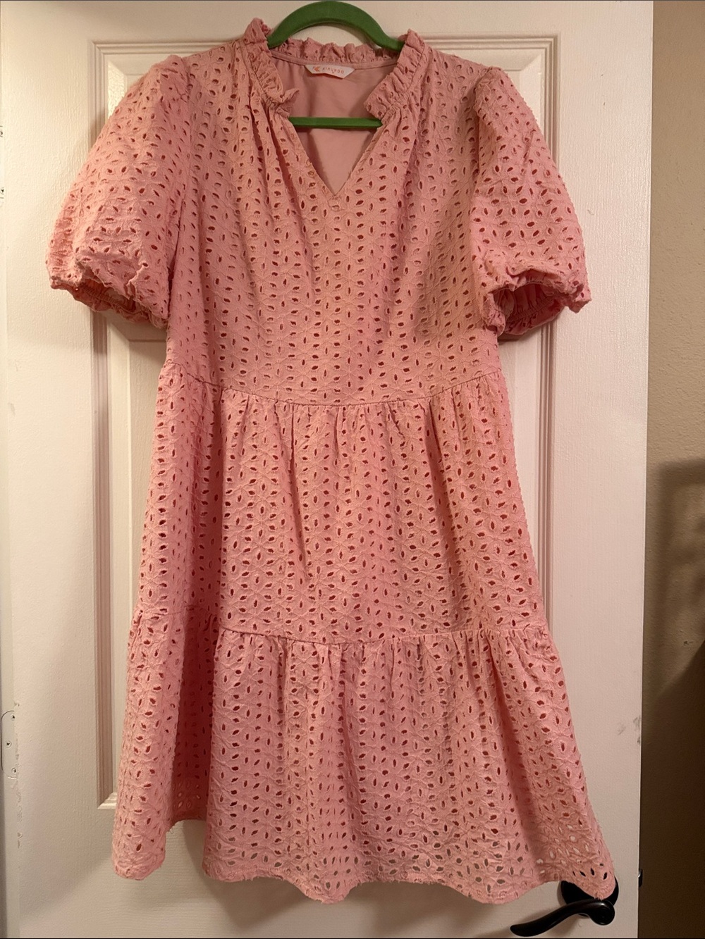 Tiered Pink Eyelet Casual Dress with Puff Sleeves